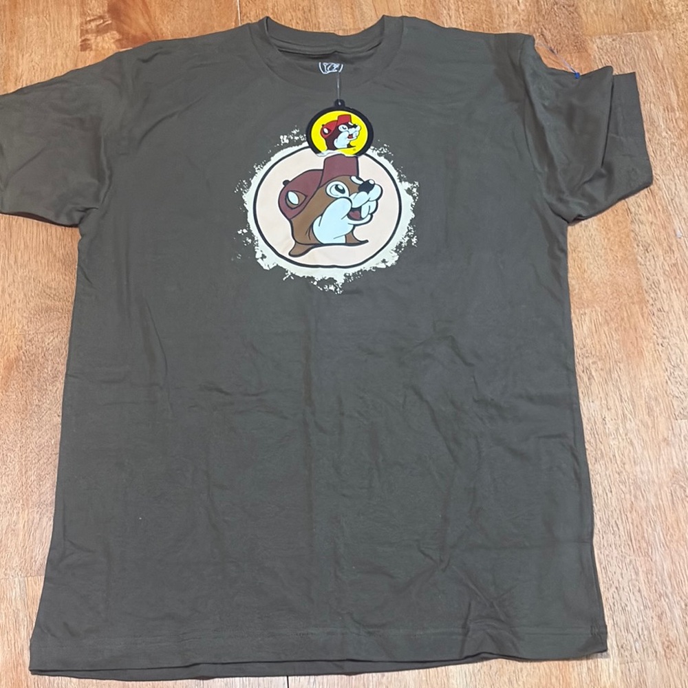 NWT BUC-EES T SHIRT